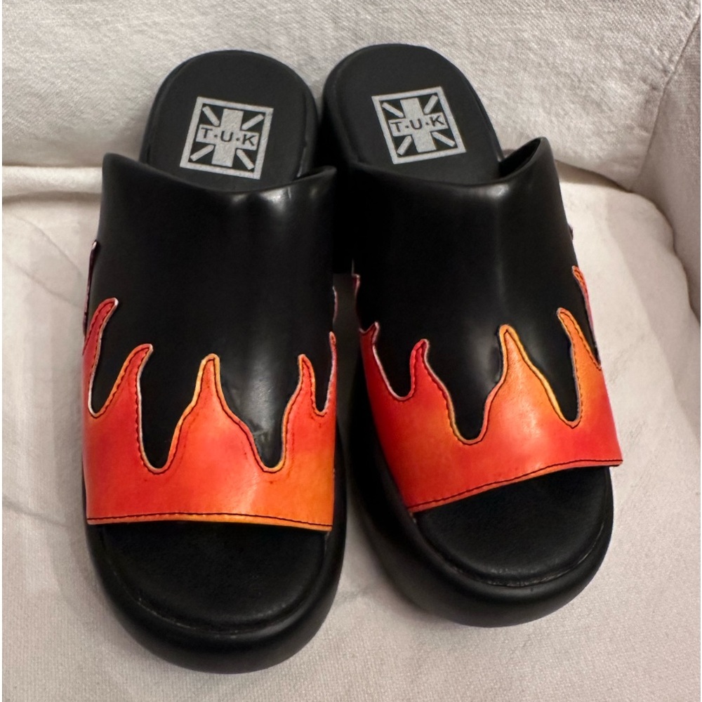 T.U.K. Women's Black and Orange Mules🔴